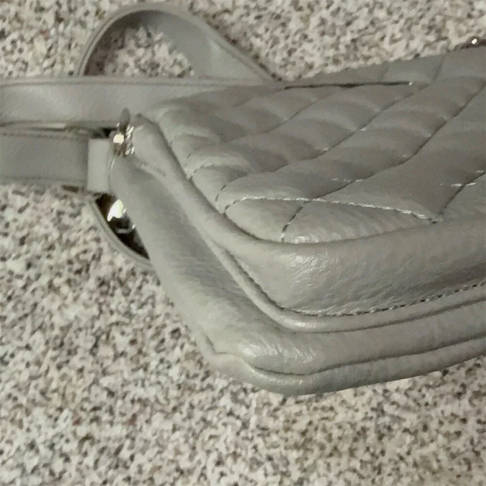 Steve Madden Crossbody Bag Womens Gray Quilted Double Zip Adjustable Strap - Picture 10 of 15